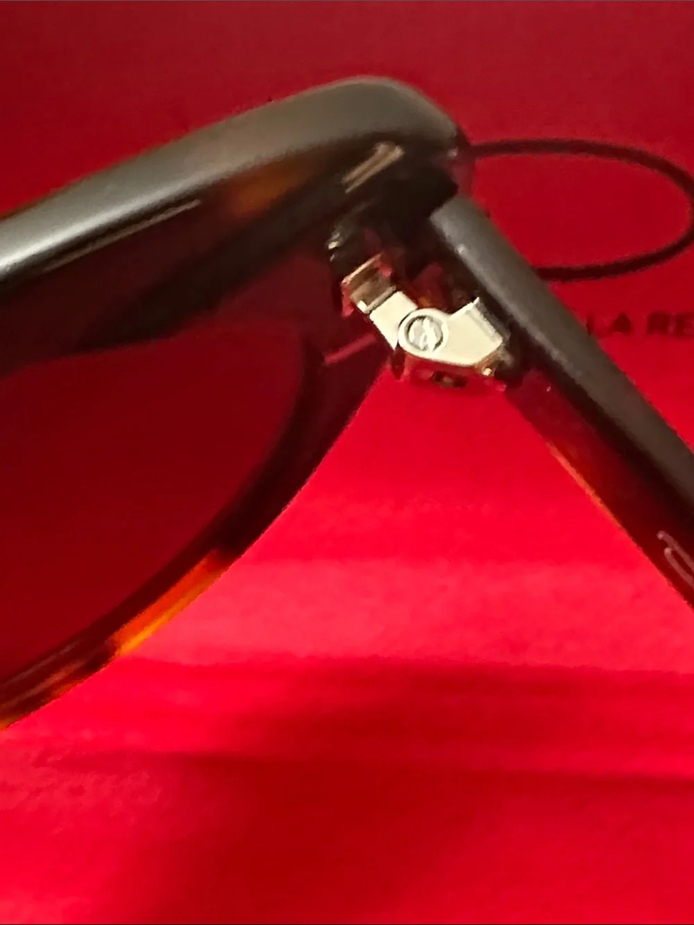 Oscar de la Renta SSC5177 Black Cat Eye Sunglasses w/ Case 52□19